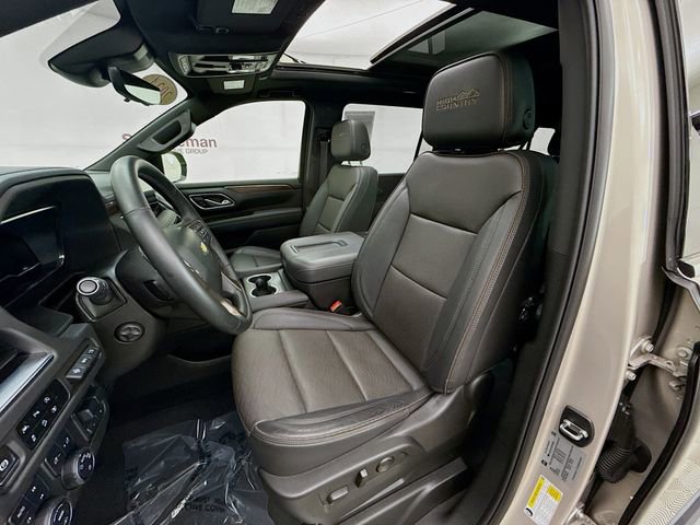Used 2024 Chevrolet Suburban High Country image 19