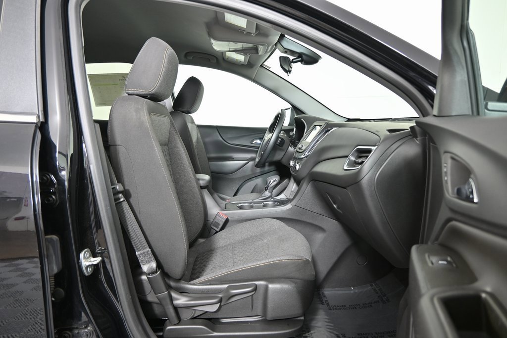 Used 2023 Chevrolet Equinox LT image 14