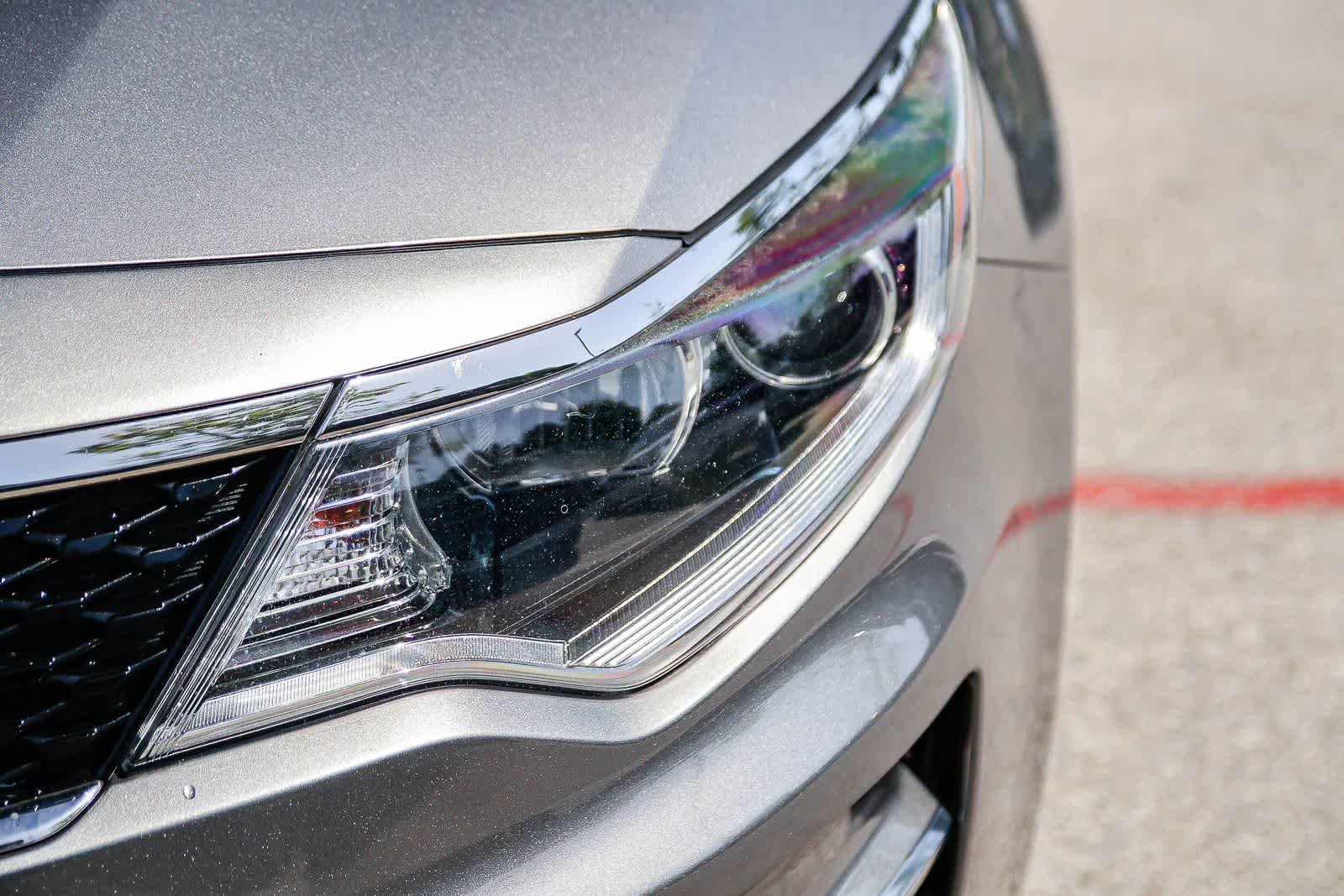Used 2018 Kia Optima LX w/ 17" Alloy Wheels Package FWD image 10