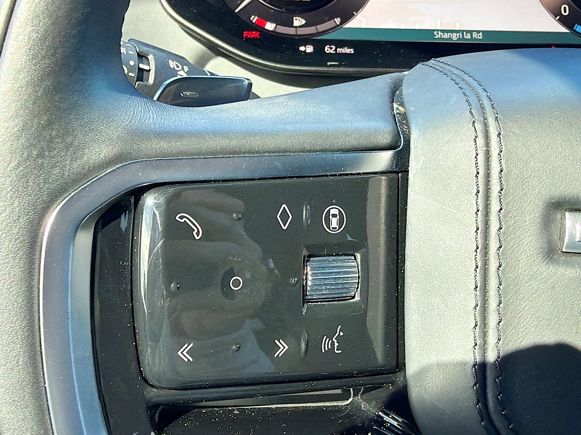 Used 2024 Land Rover Range Rover Sport SE image 38