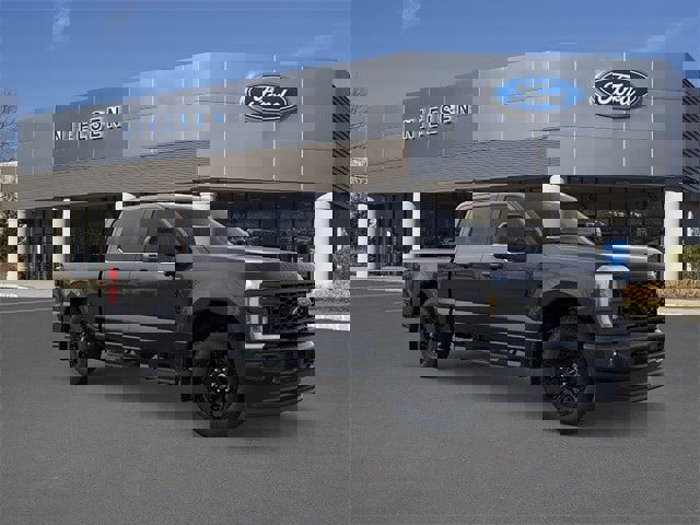 New 2025 Ford F350 Lariat w/ Black Appearance Package image 7