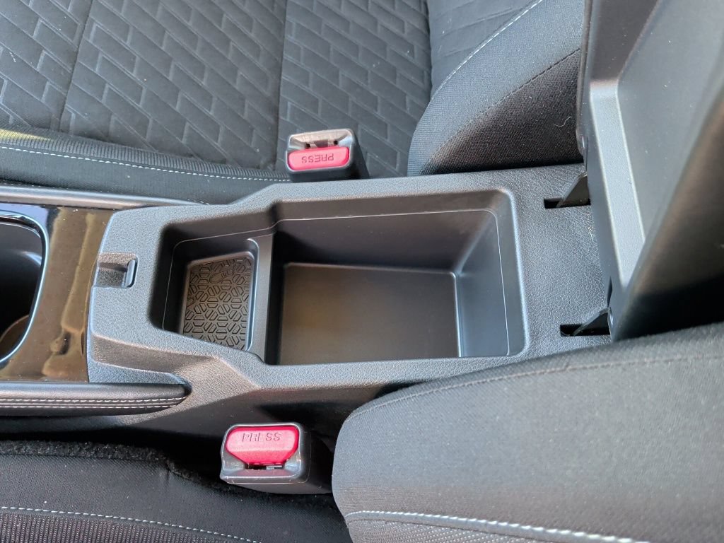 Used 2023 Nissan Kicks SV FWD image 29