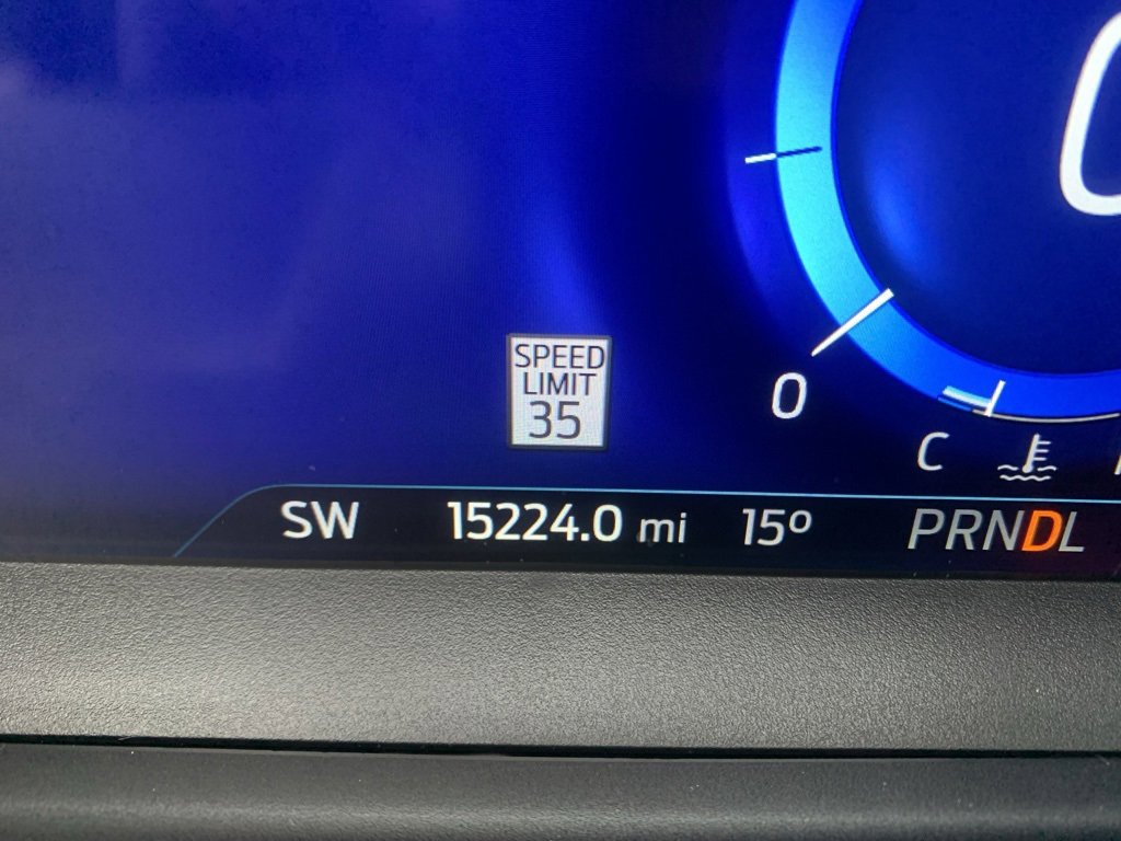 Used 2023 Ford Explorer Platinum w/ Class IV Trailer Tow Package image 27