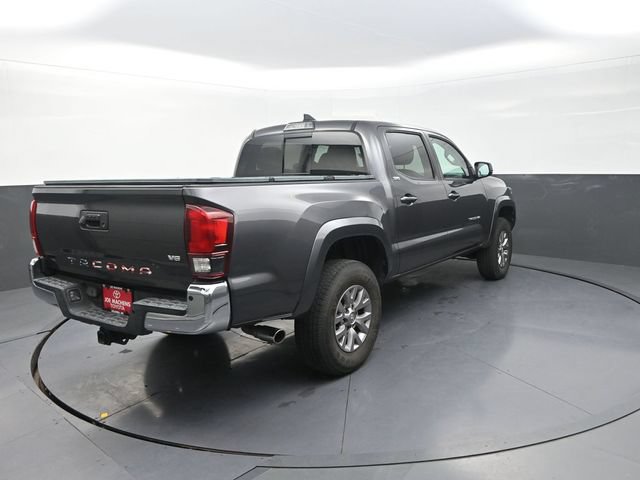 Used 2018 Toyota Tacoma SR5 RWD image 8