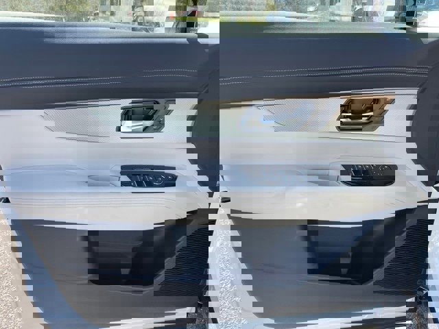 New 2025 Nissan Murano SL image 11