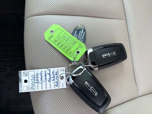 Used 2024 Lincoln Corsair AWD w/ Equipment Group 101A image 34