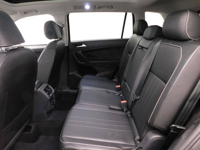Used 2024 Volkswagen Tiguan SE image 25