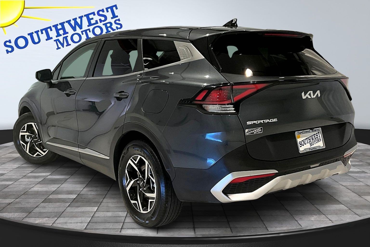 Used 2024 Kia Sportage LX FWD image 5