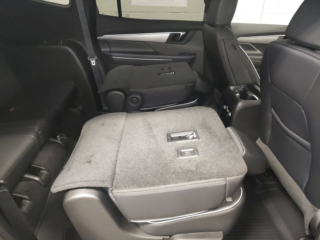 New 2026 Buick Enclave Preferred w/ Power Package AWD/4WD image 12