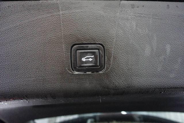 Used 2023 Chevrolet Traverse High Country image 18