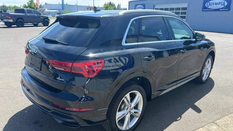 Used 2019 Audi Q3 2.0T Premium Plus w/ Premium Plus Package AWD/4WD image 8