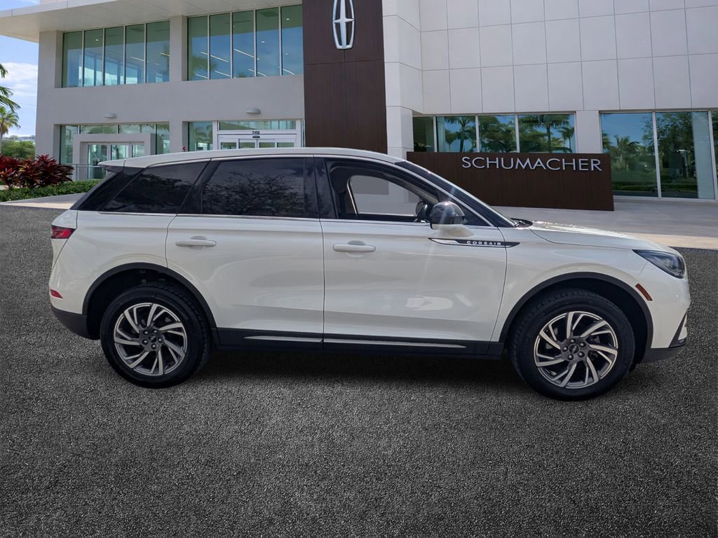 Used 2023 Lincoln Corsair FWD image 8