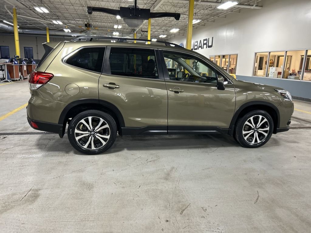 Certified 2023 Subaru Forester Limited image 9