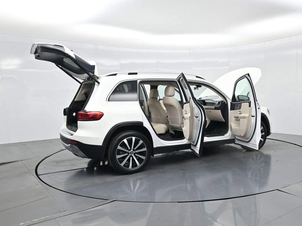 Used 2022 Mercedes-Benz GLB 250 image 4