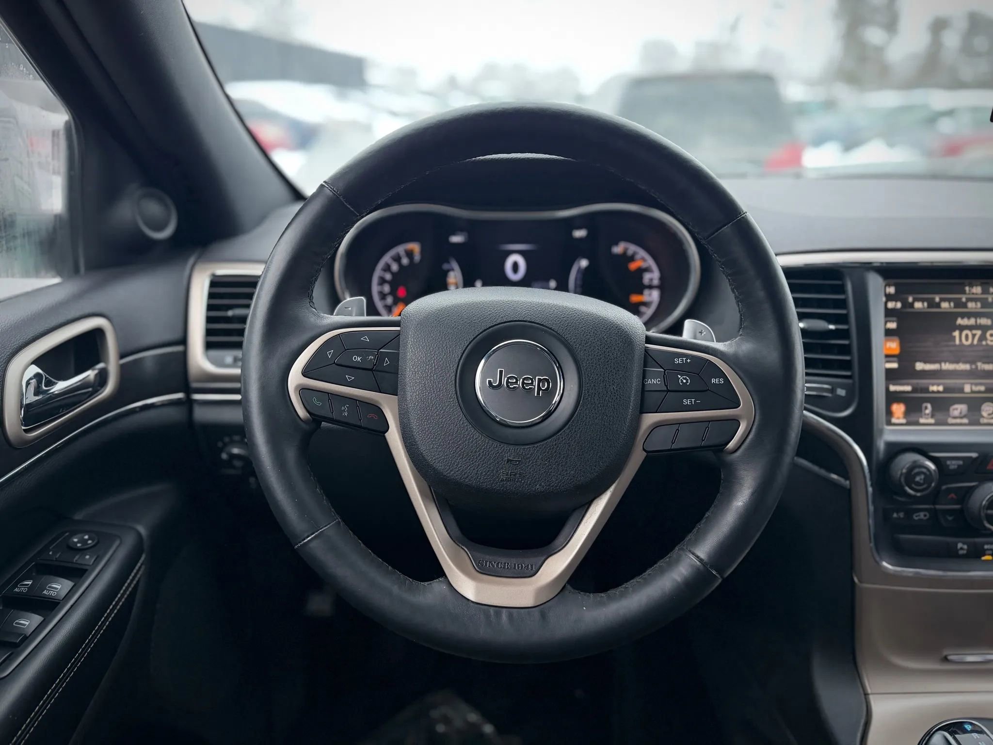 Used 2014 Jeep Grand Cherokee Limited image 11