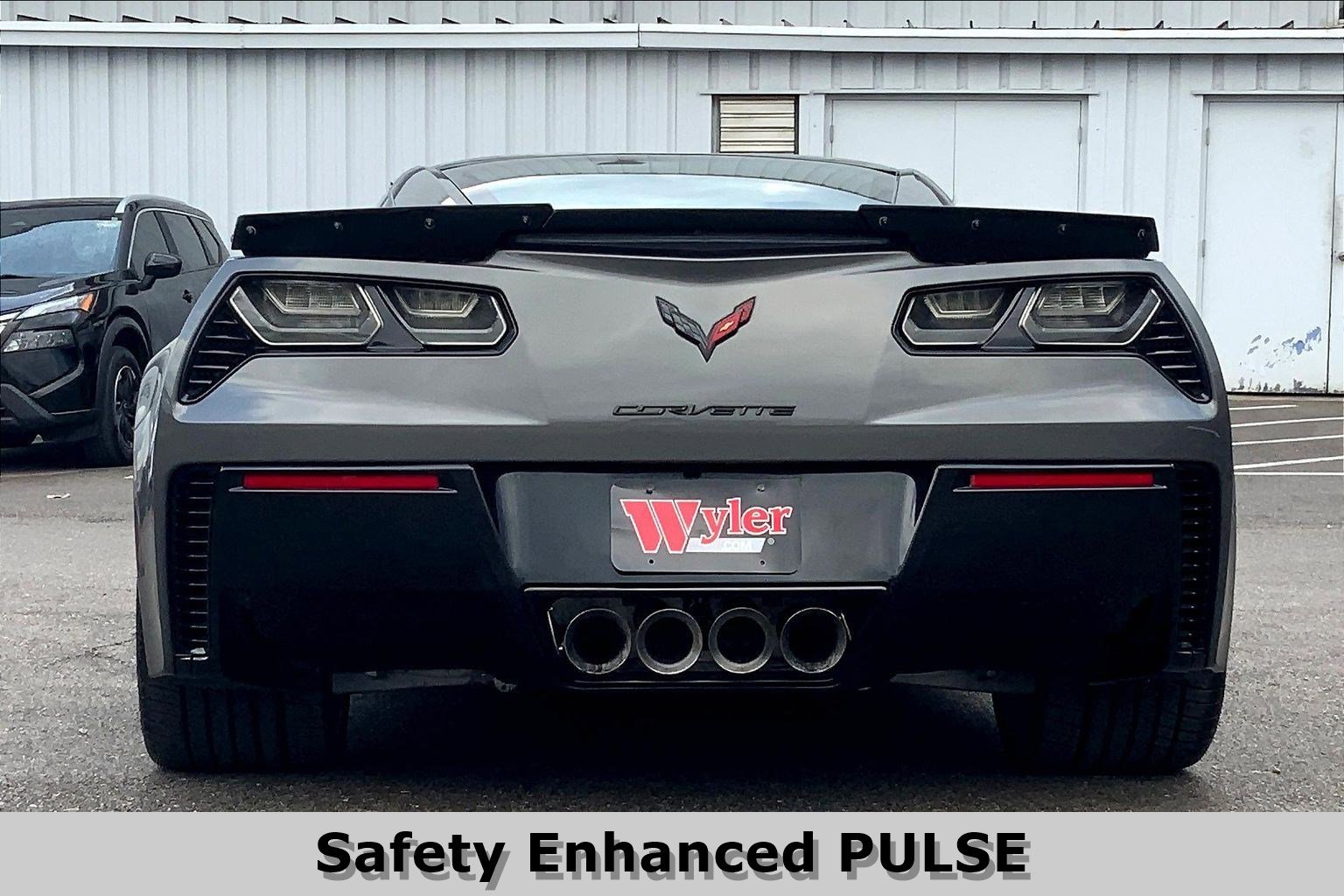 Used 2016 Chevrolet Corvette Z06 w/ 3LZ Preferred Equipment Group image 3