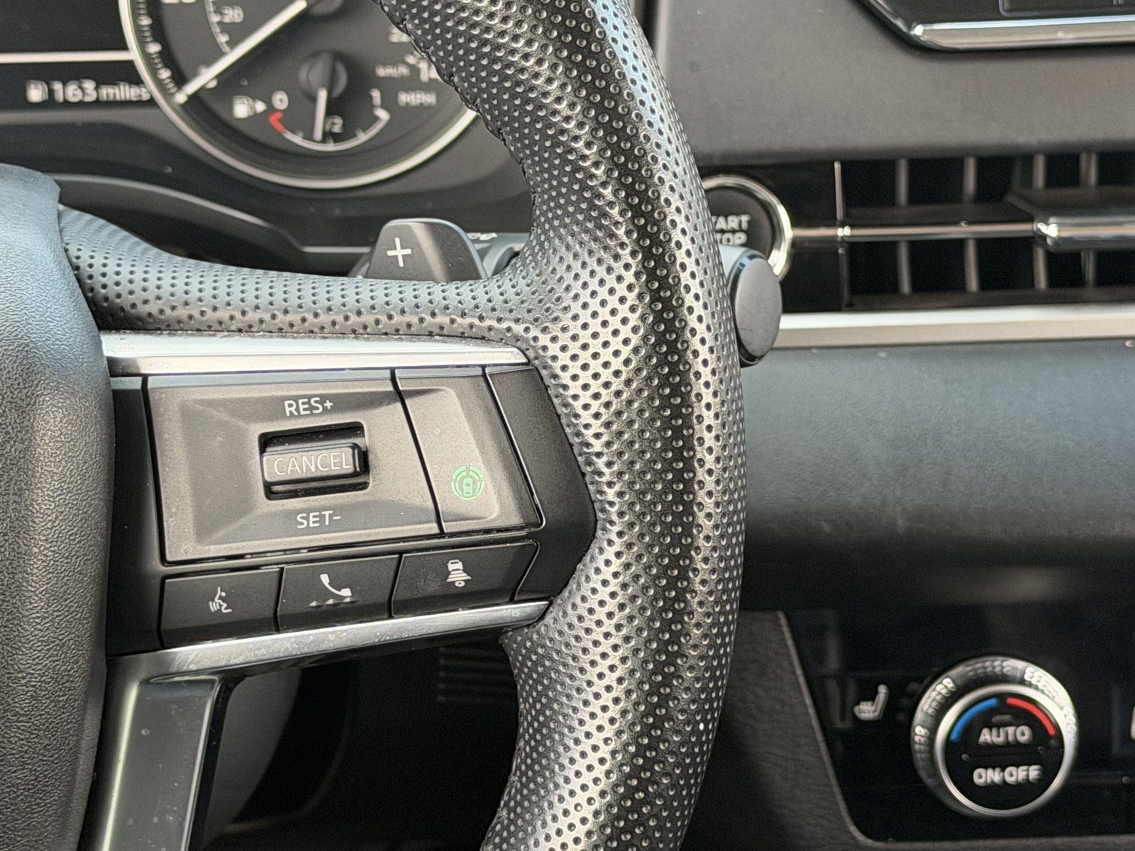 Used 2024 Mitsubishi Outlander SE AWD/4WD image 24