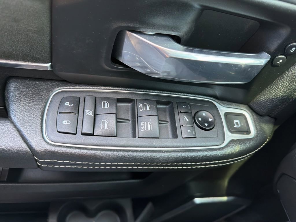 Used 2022 RAM 3500 Laramie AWD/4WD image 27