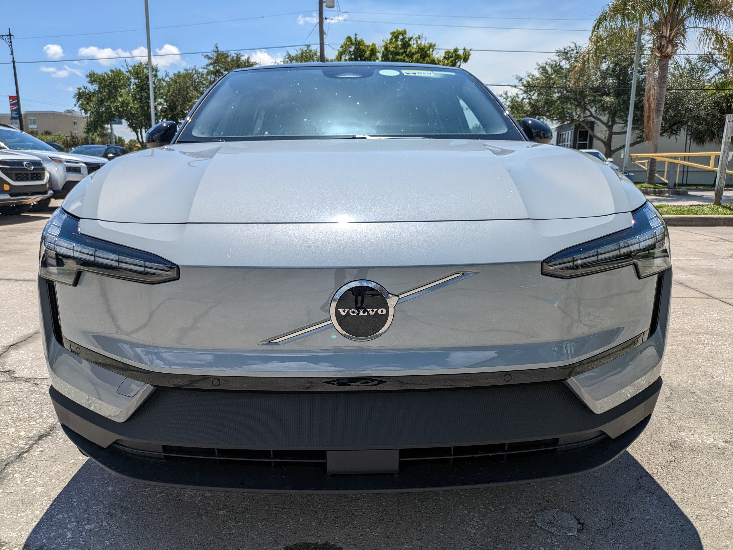 New 2026 Volvo EX30 Plus w/ Protection Package Premier AWD/4WD image 9