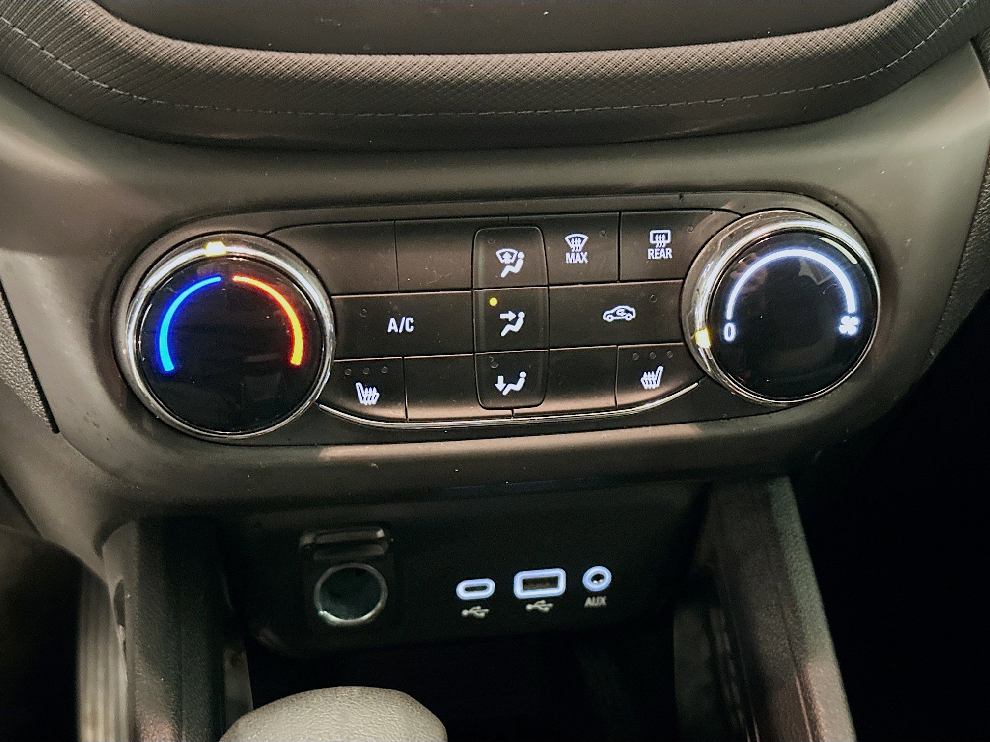 Used 2022 Chevrolet TrailBlazer LT AWD/4WD image 24