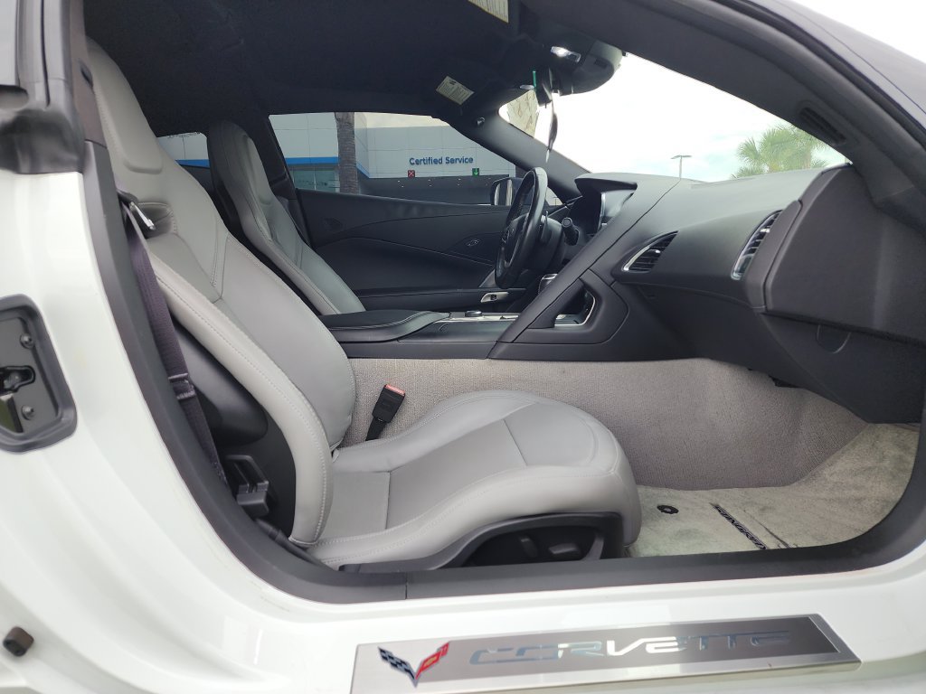 Used 2015 Chevrolet Corvette Stingray Coupe RWD image 15