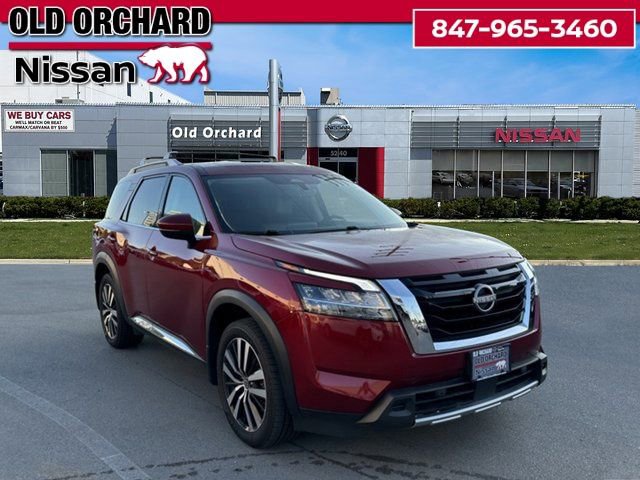 Used 2023 Nissan Pathfinder Platinum w/ Cargo Package image 4