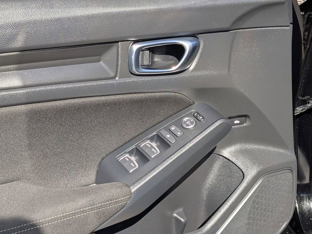 Used 2025 Honda Civic Sport image 14