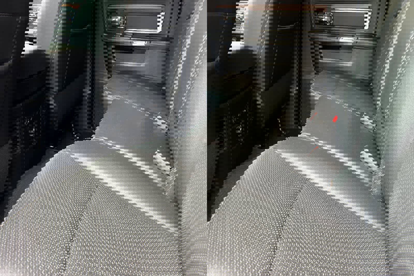 Used 2017 RAM 2500 Laramie w/ Off Road Package image 5