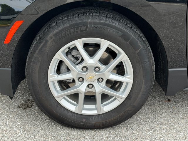 Used 2024 Chevrolet Equinox LT w/ LPO, Floor Liner Package FWD image 11