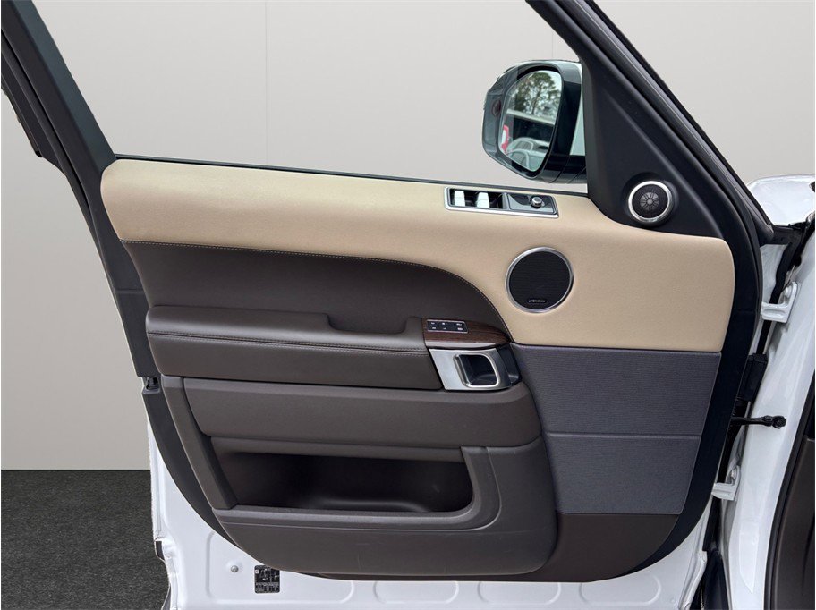 Used 2021 Land Rover Range Rover Sport HSE Silver Edition image 22