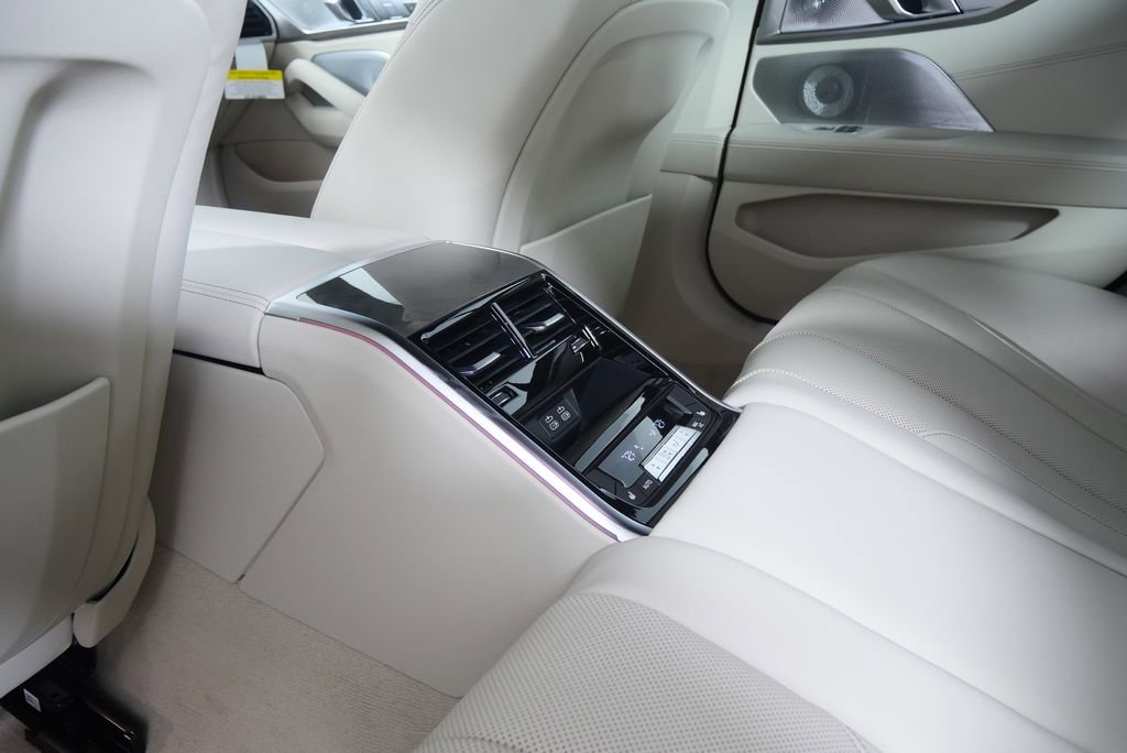 New 2026 BMW 840i image 21