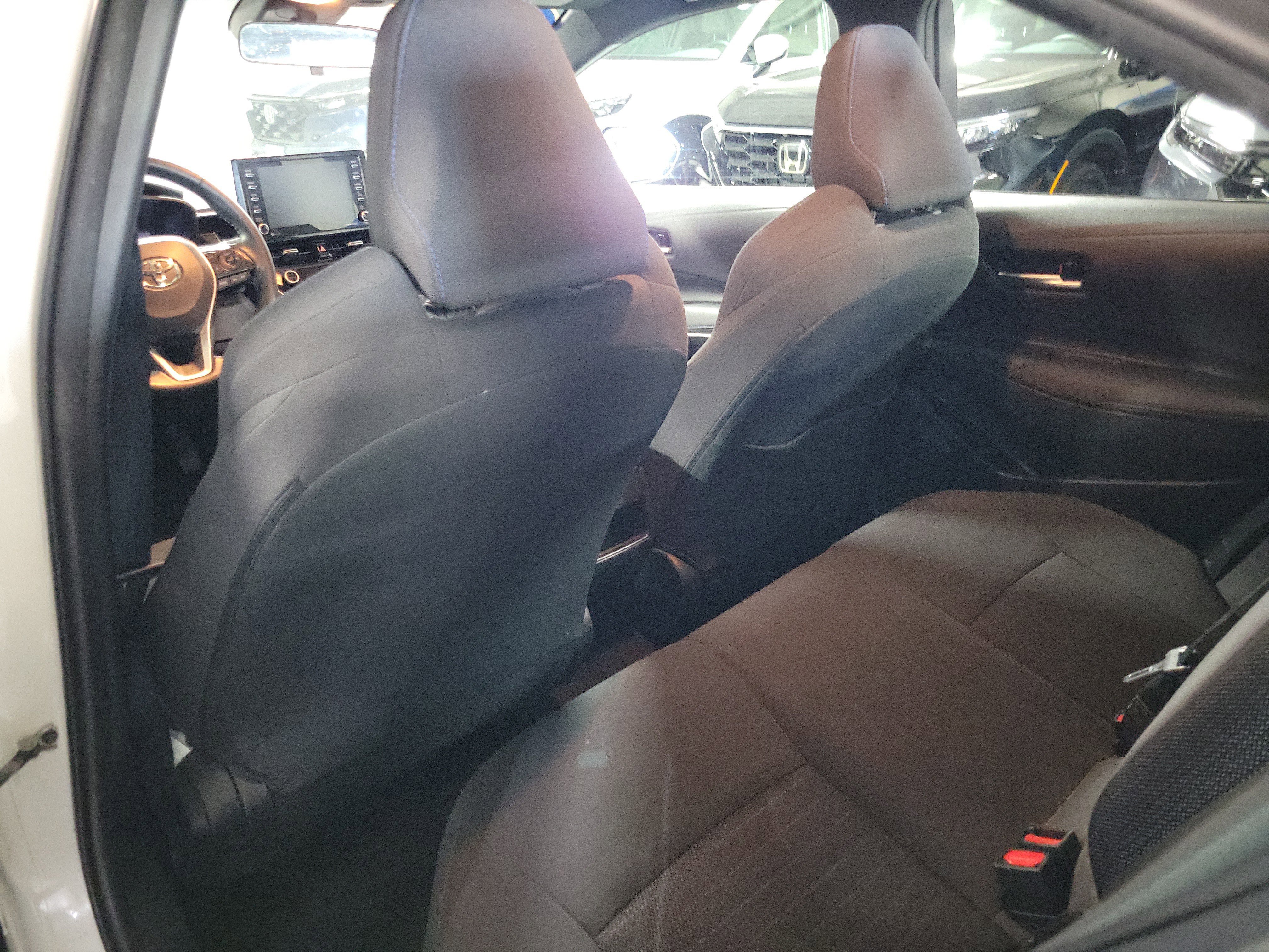 Used 2021 Toyota Corolla SE w/ Carpet Mat Package (TMS) image 11