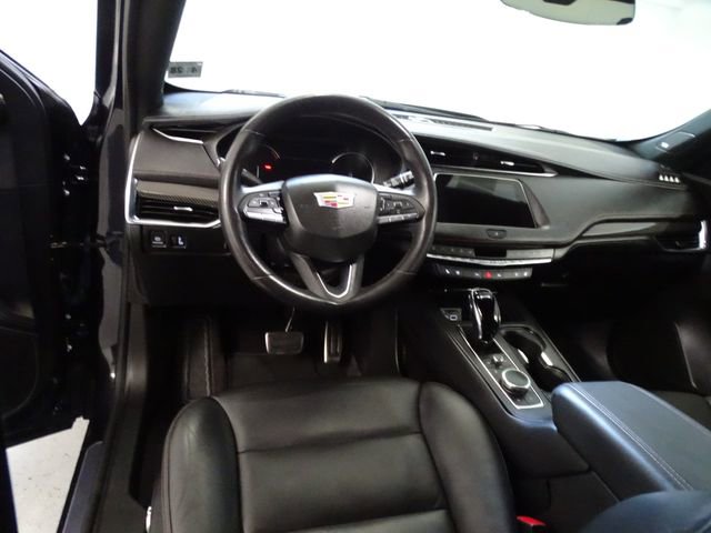 Certified 2023 Cadillac XT4 Sport image 5