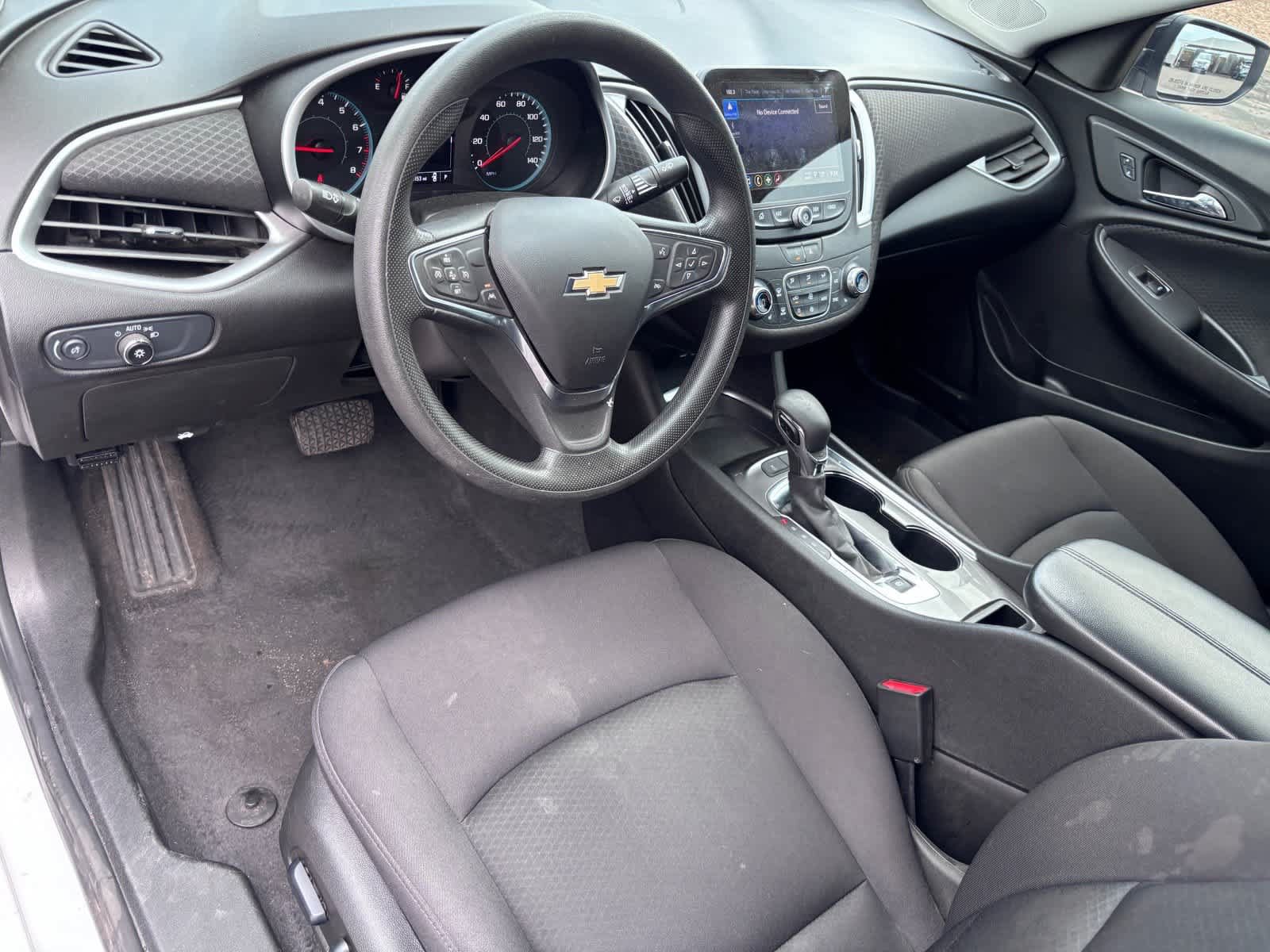 Used 2024 Chevrolet Malibu LT FWD image 11