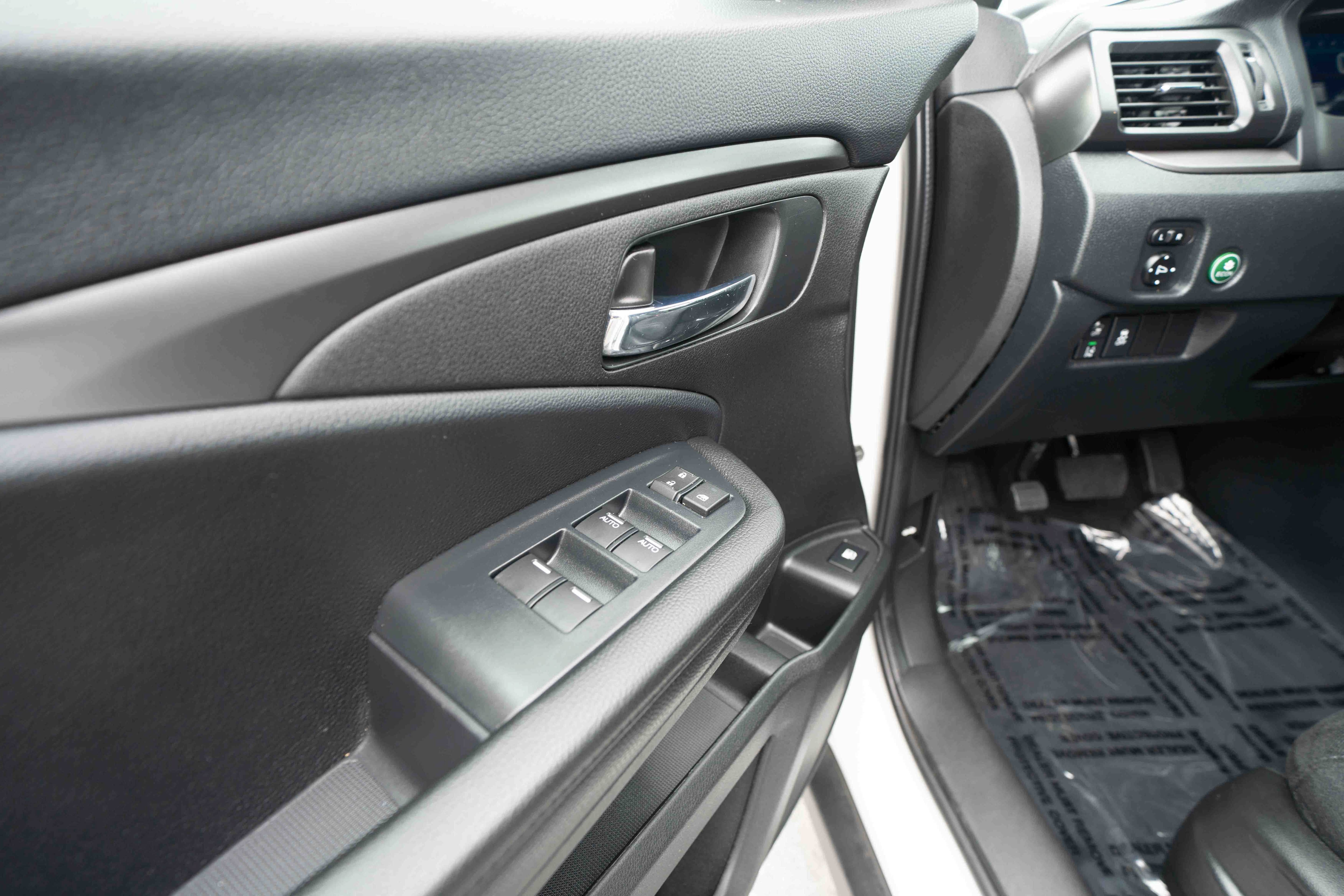 Used 2022 Honda Pilot Sport image 7