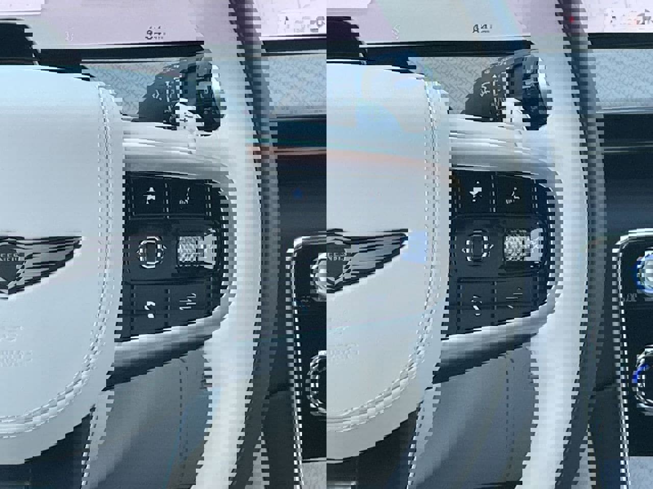 Used 2025 Genesis GV80 3.5T Prestige image 23