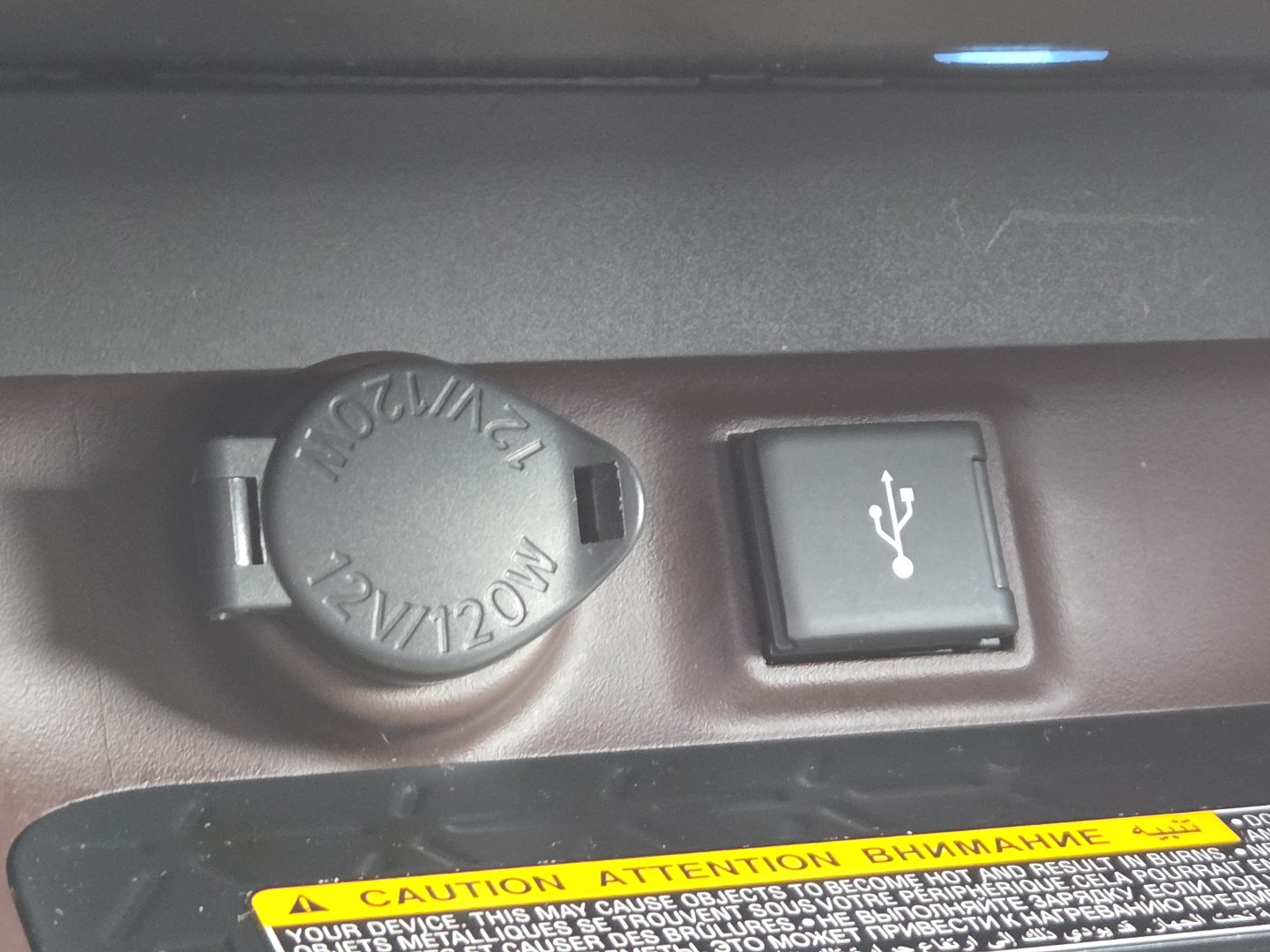 Used 2021 Toyota RAV4 Limited AWD/4WD image 6