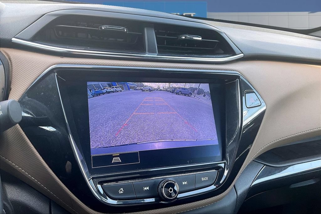 Used 2022 Chevrolet TrailBlazer ACTIV w/ Technology Package FWD image 14
