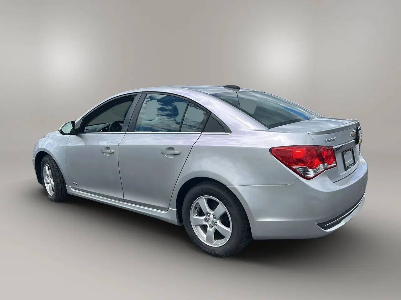 Used 2016 Chevrolet Cruze LT FWD image 5