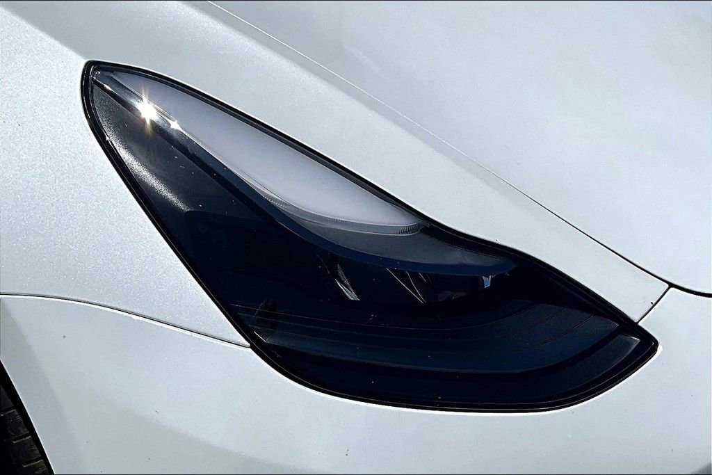 Used 2023 Tesla Model 3 Standard Range RWD image 27