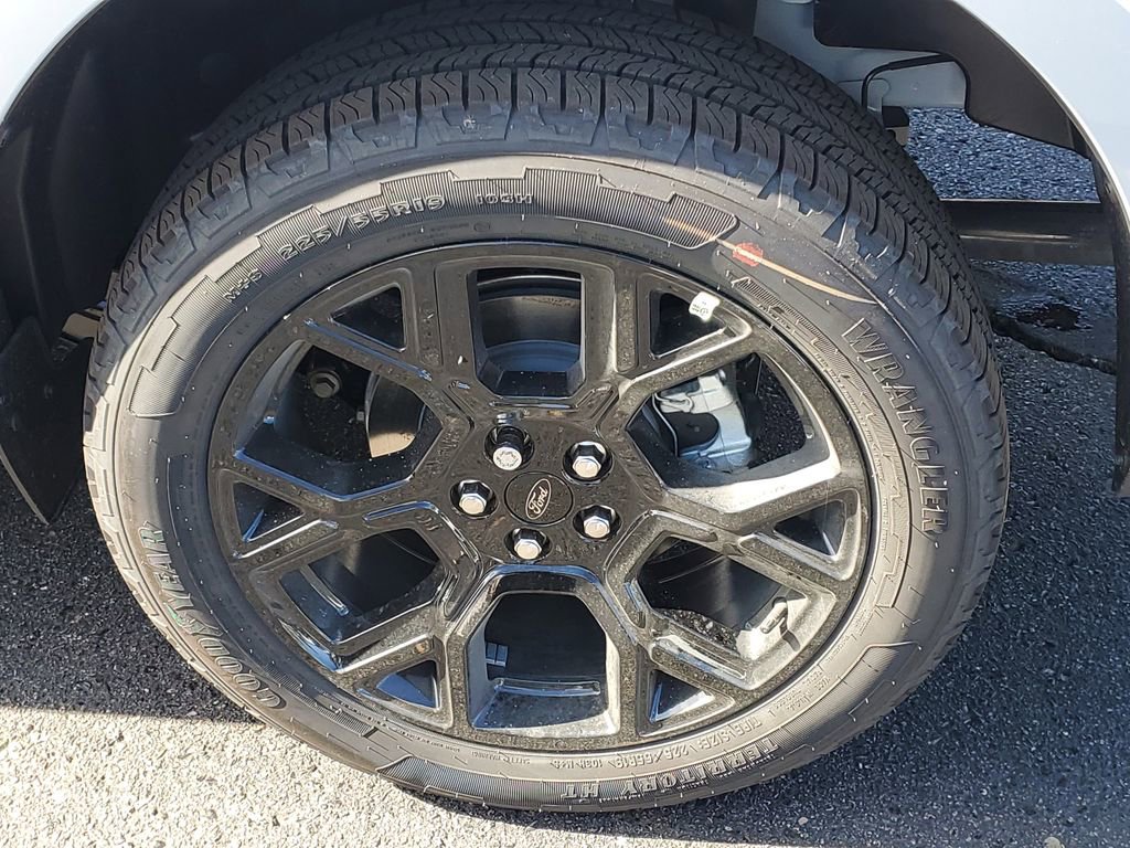 New 2025 Ford Maverick XLT w/ XLT Luxury Package image 31