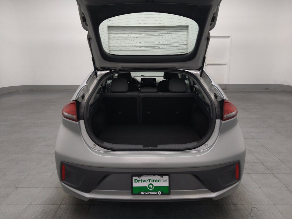 Used 2020 Hyundai Ioniq SE FWD image 29