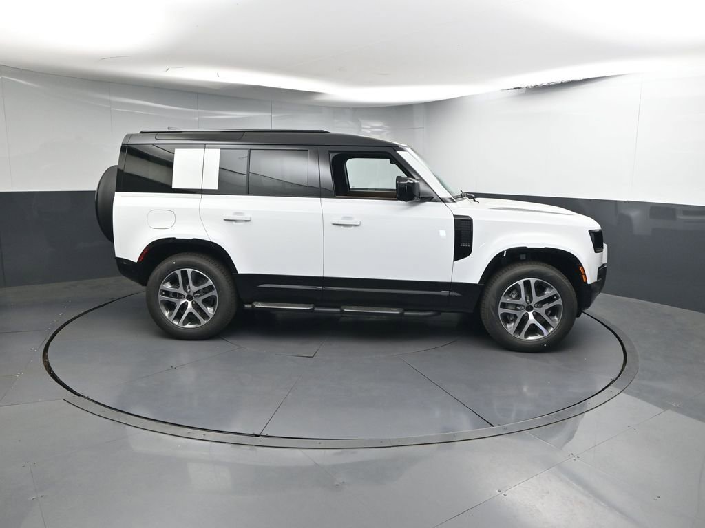New 2026 Land Rover Defender 110 X-Dynamic SE AWD/4WD image 23