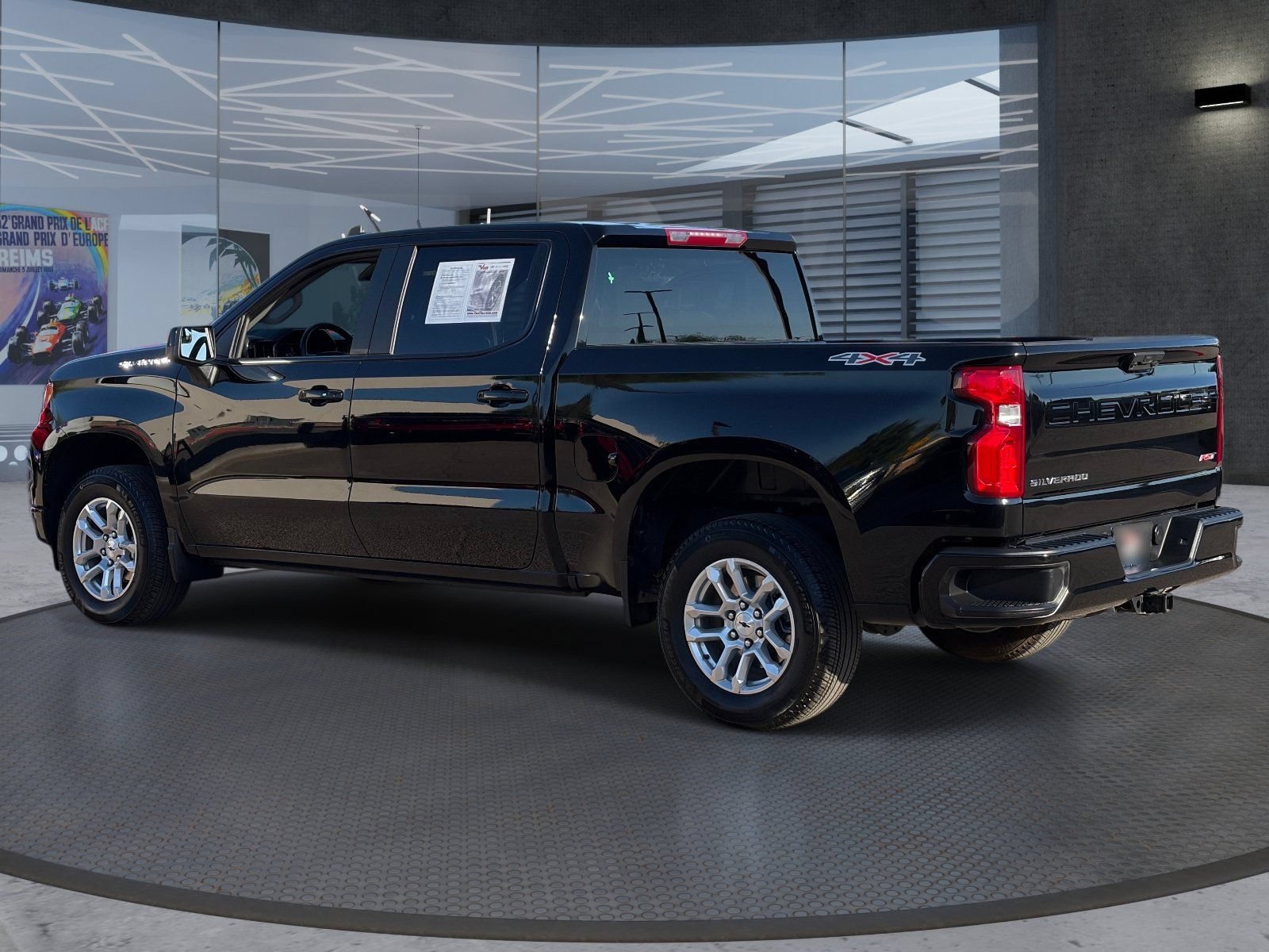 Certified 2025 Chevrolet Silverado 1500 RST AWD/4WD image 4