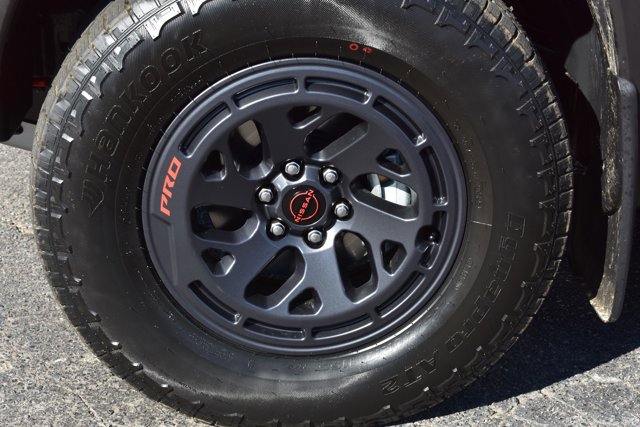 New 2026 Nissan Frontier PRO-4X w/ Pro-4x Convenience Package image 10