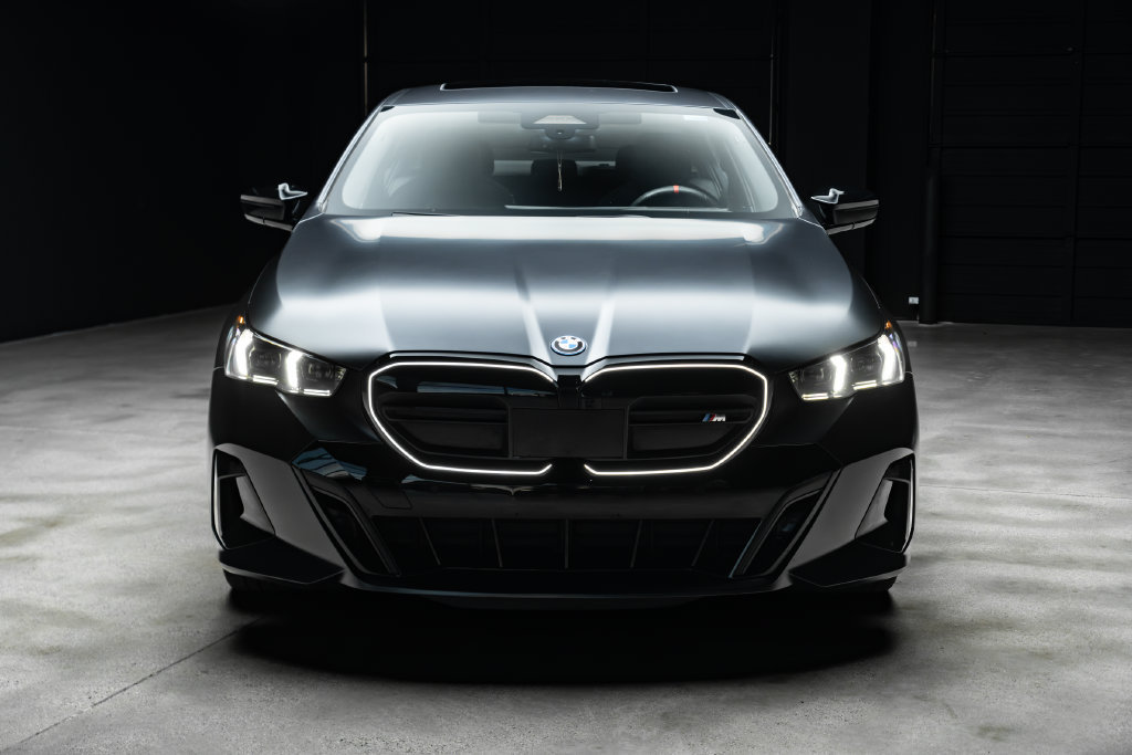 Used 2024 BMW i5 M60 w/ Premium Package AWD/4WD image 4