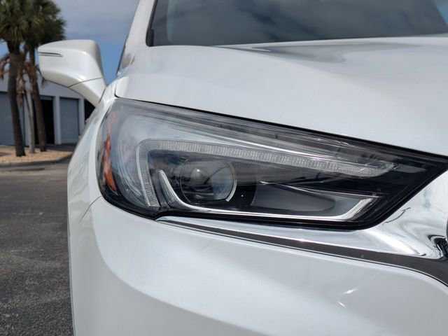 Used 2019 Buick Enclave Essence w/ LPO, Sport Appearance Package image 10