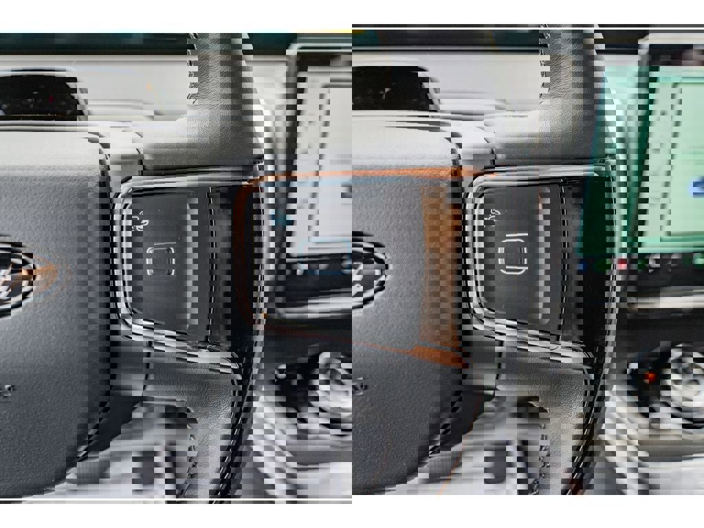 New 2025 Ford Expedition Platinum w/ Stealth Performance Package image 13