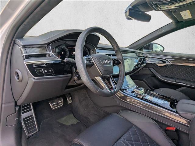 Used 2025 Audi S8 image 9