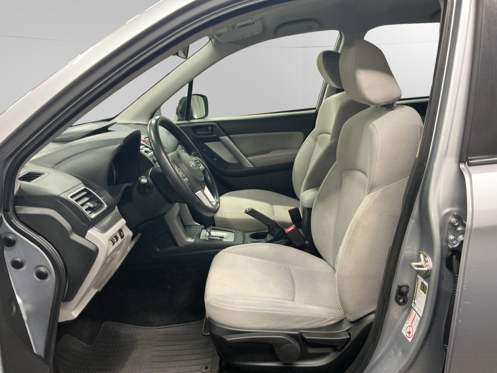 Used 2018 Subaru Forester 2.5i w/ Alloy Wheel Package image 9